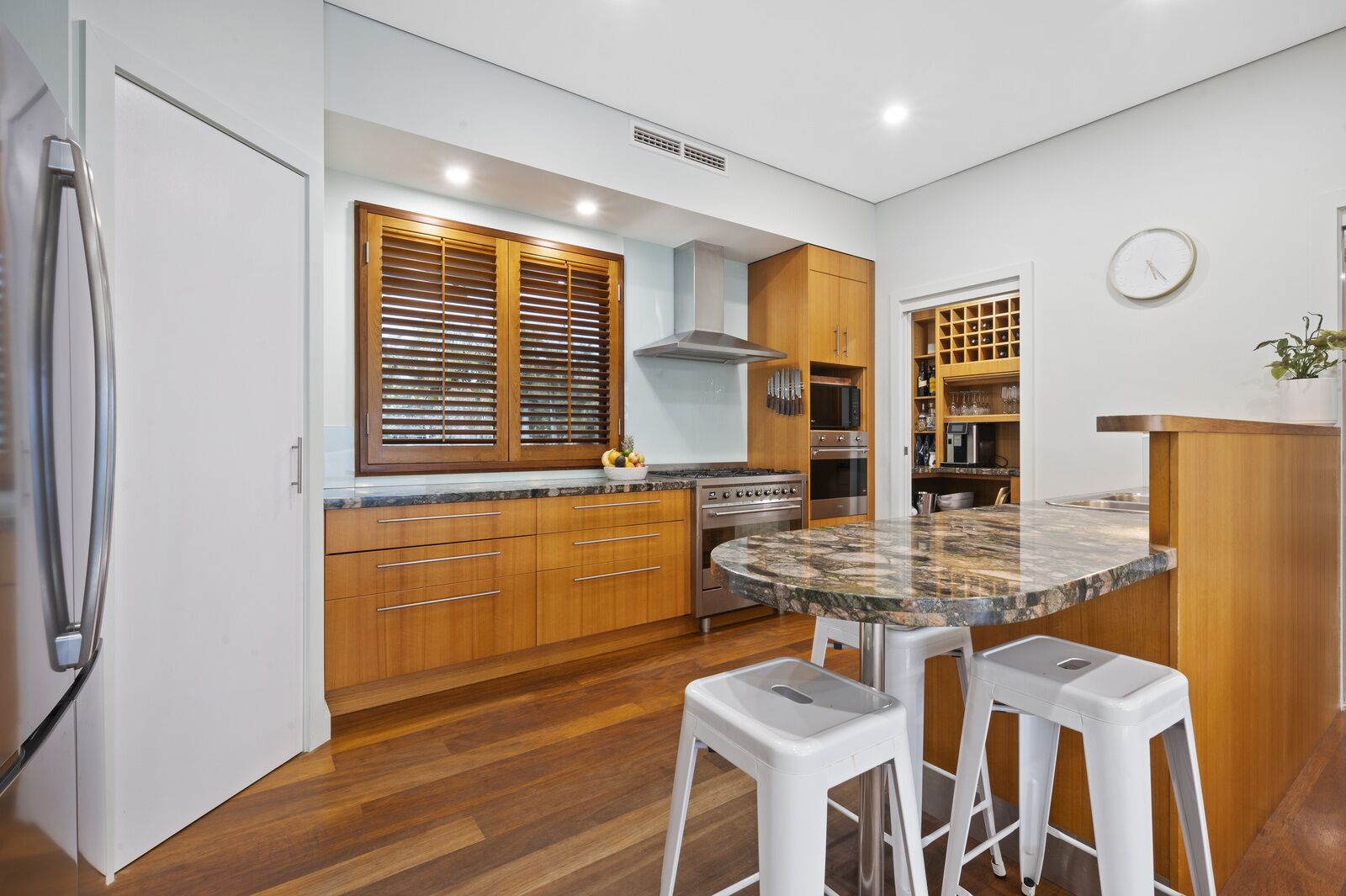 The Palms Yamba - Private luxurious riverfront estate!