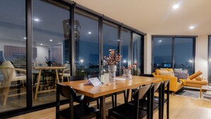 Luxury Penthouse, 3 Bedrooms, Terrace | Dining room - Capitalia Downtown Del Valle (Mexico City)