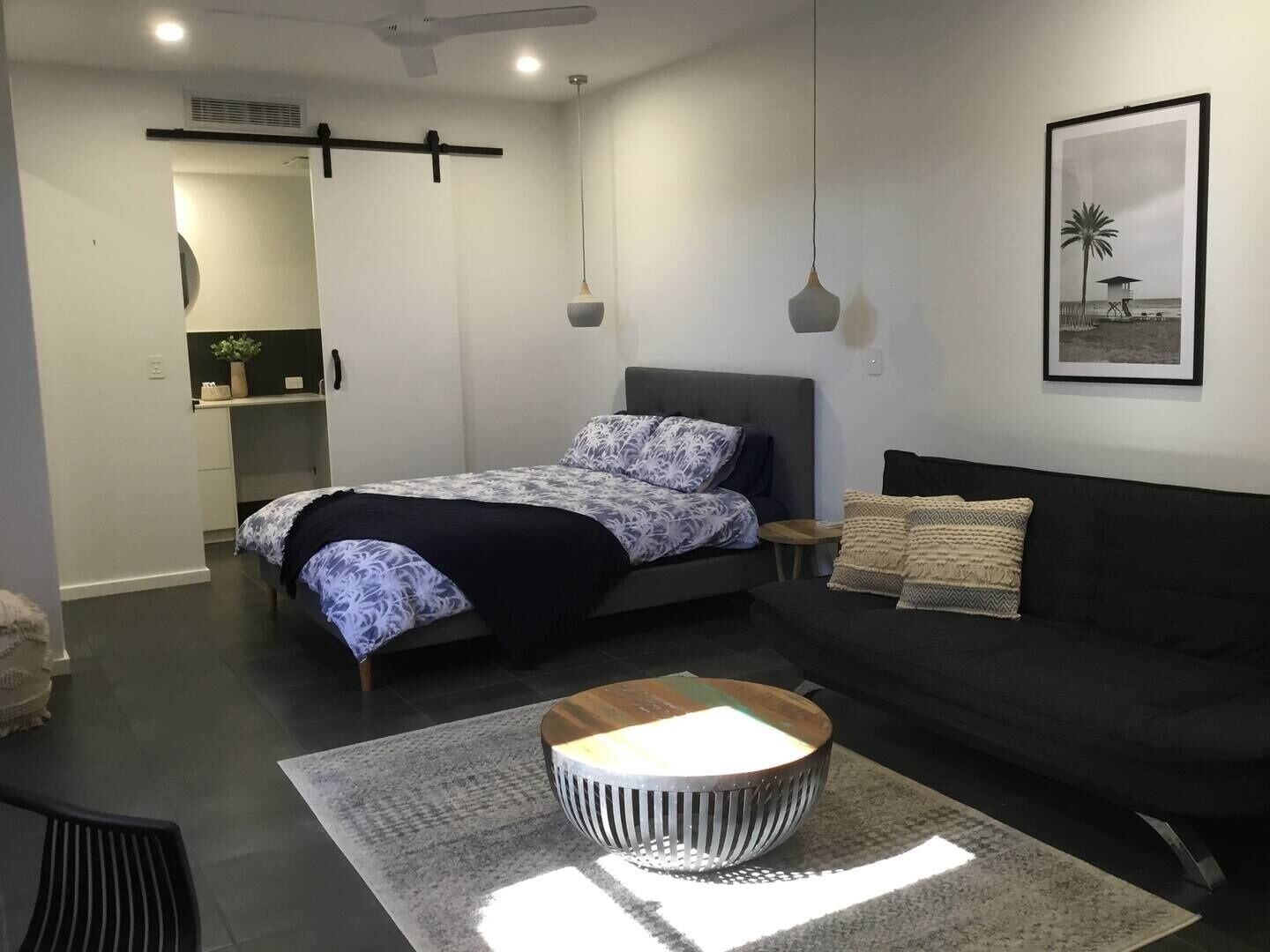 Modern self contained studio 3 mins to Lennox Head