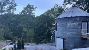 Enceinte de lâhĂ©bergement