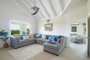 تلفزيون ذكي