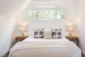 4 bedrooms, iron/ironing board, travel cot, WiFi