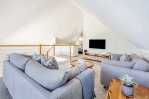 Smart-TV, Netflix, strømmetjenester og kontorer