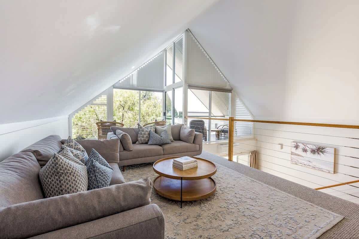 智能電視、Netflix、書籍、串流服務