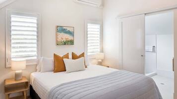 3 bedrooms, iron/ironing board, travel cot, WiFi