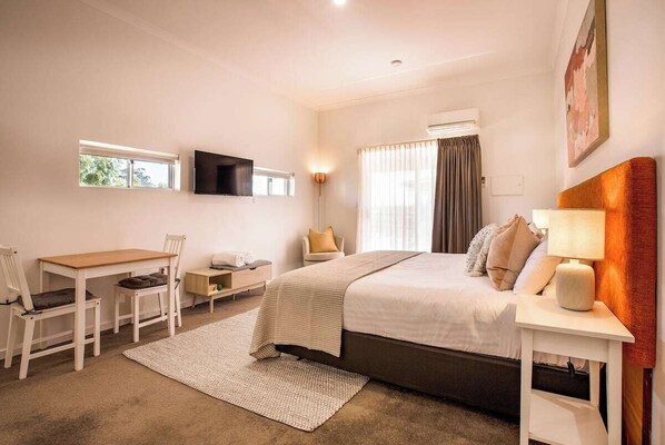 1 chambre, fer et planche à repasser, Wi-Fi, draps fournis