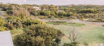 Ocean View walk to the beach & Surfers Point Margaret River Properties