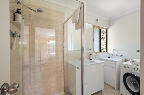 Ocean View—Seaside Getaway Near Surfers Point