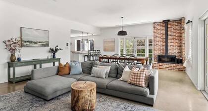 Drift House—Charming Family Retreat by the Beach