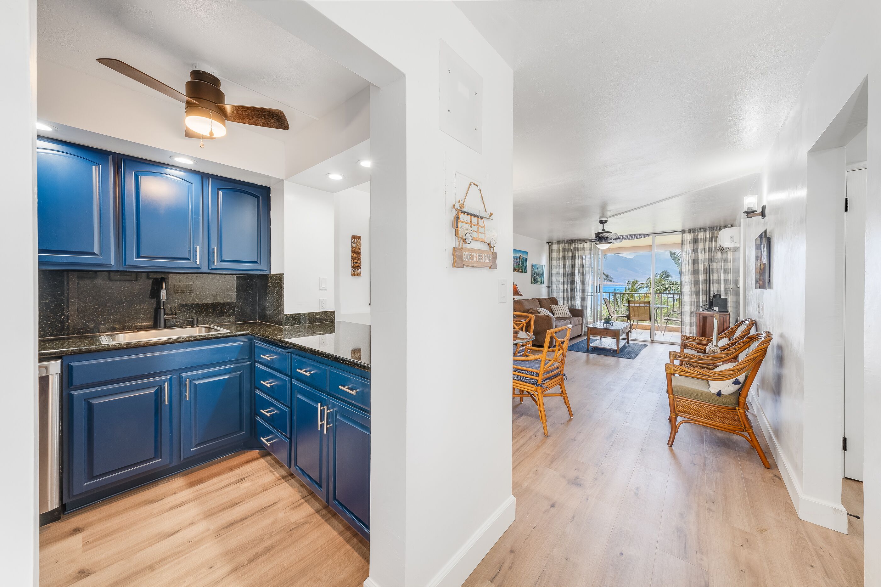 Menehune Shores #405 2bed/2bath recently renovated