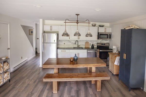 Frigorífic, microones, forn i placa de cuina