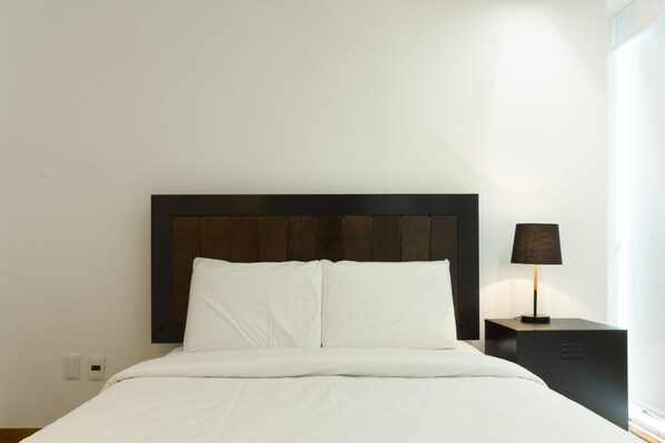 2 chambres, bureau, Wi-Fi gratuit, draps fournis