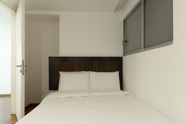 2 quartos, escrivaninha, Wi-Fi de cortesia, roupa de cama