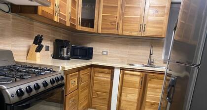 Luxury 2BR 2BA APT W. AC & Garage