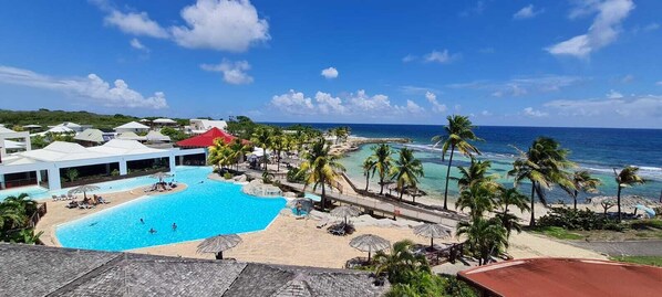 Outdoor pool - Agréable Studio en bord de mer. (Saint François)