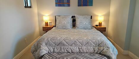 1 soverom, strykejern/-brett, wi-fi (inkludert) og sengetøy