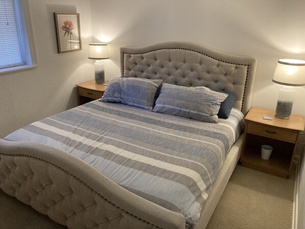 4 chambres, fer et planche à repasser, lit parapluie, Wi-Fi gratuit