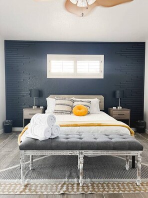 3 bedrooms, iron/ironing board, free WiFi, bed sheets - BOHO House | Pool | Spa | Boat Parking | Central (Lake Havasu City)