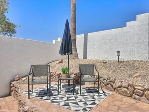 Terrace/patio - BOHO House | Pool | Spa | Boat Parking | Central (Lake Havasu City)