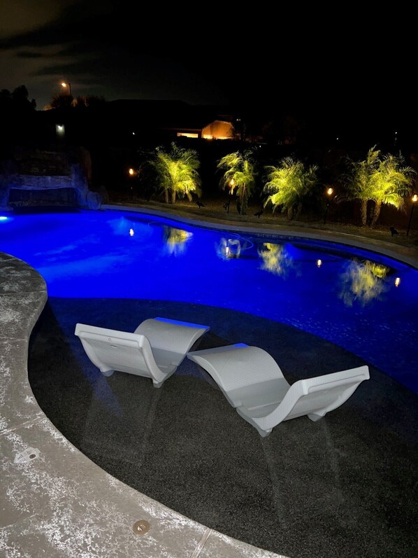 Outdoor pool, a heated pool