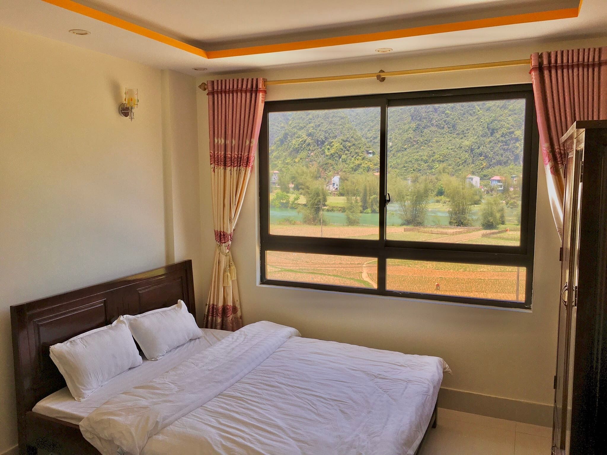 Deluxe-Doppelzimmer, 1 Schlafzimmer | Hochwertige Bettwaren, Schreibtisch, laptopgeeigneter Arbeitsplatz