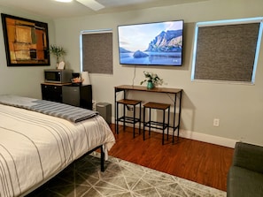 1 chambre, fer et planche Ă repasser, Wi-Fi gratuit, draps fournis