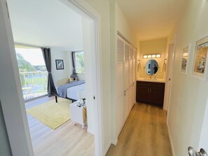 2 Schlafzimmer, Schreibtisch, WLAN, Bettwäsche