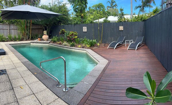 Piscine extérieure, piscine chauffée