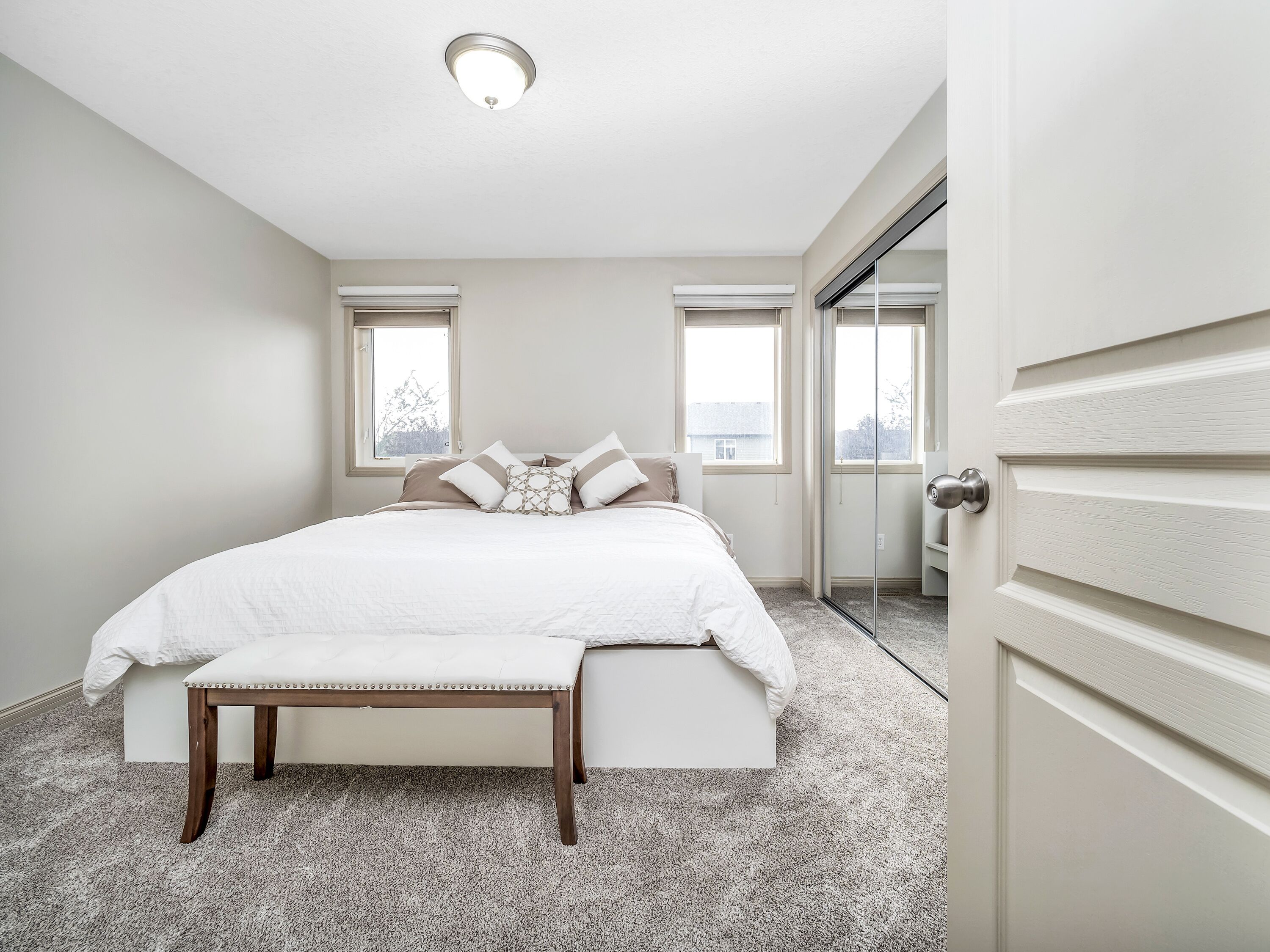 Cozy family friendly home in west Lethbridge