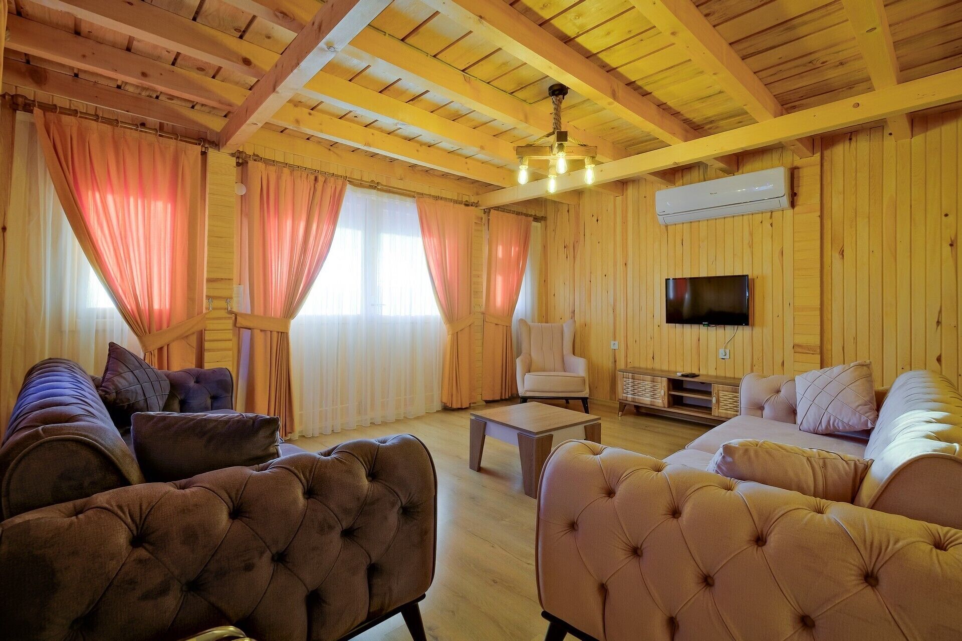 Luxury villa with private pool and jacuzzi