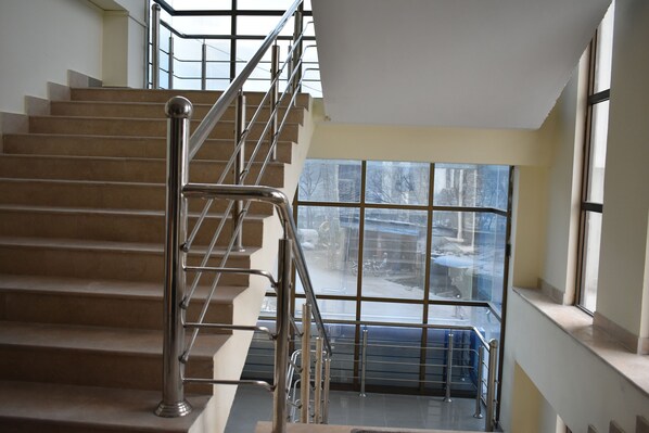 Staircase - Seven Eleven Guest House (Muzaffarabad)