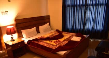 Seven Eleven Guest House