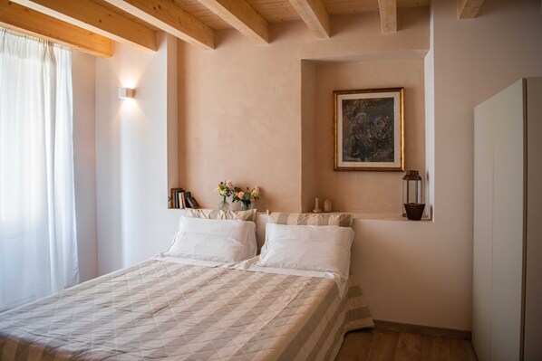 1 makuuhuone, ilmainen Wi-Fi, vuodevaatteet