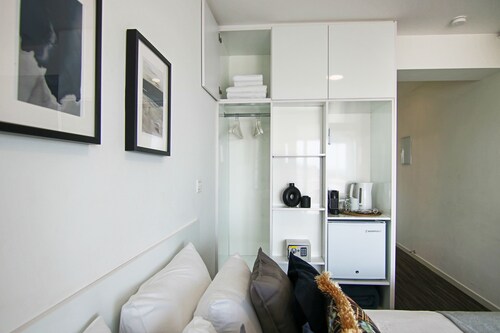 Phaedrus Living Luxury Suite Nicosia 509