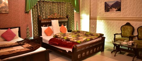 Kannettavalle tietokoneelle sopiva työtila, ilmainen Wi-Fi