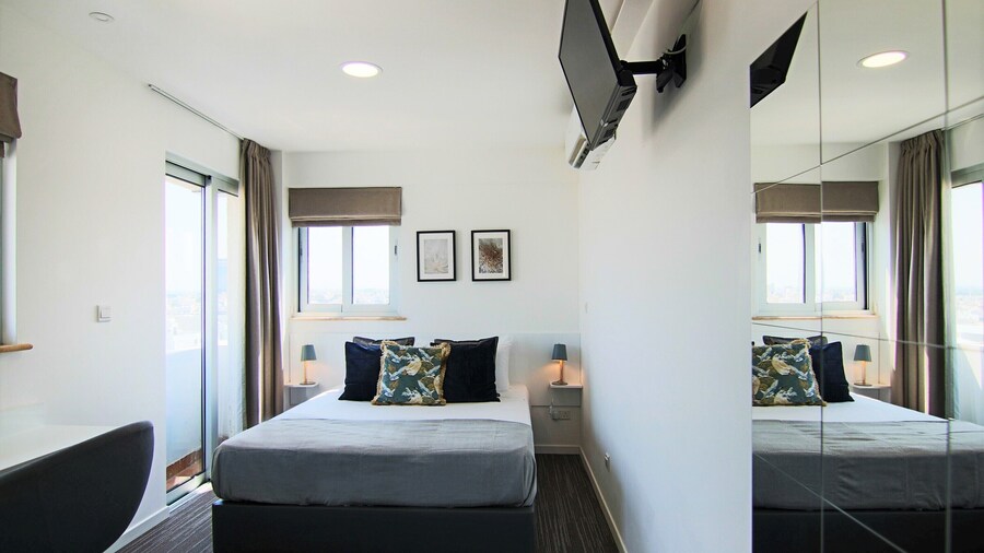 Phaedrus Living Luxury Suite Nicosia 510
