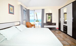 4 Schlafzimmer, Zimmersafe, Bügeleisen/Bügelbrett, kostenloses WLAN