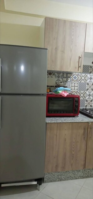 Apartment, 2 Bedrooms, Accessible, Smoking | Interior