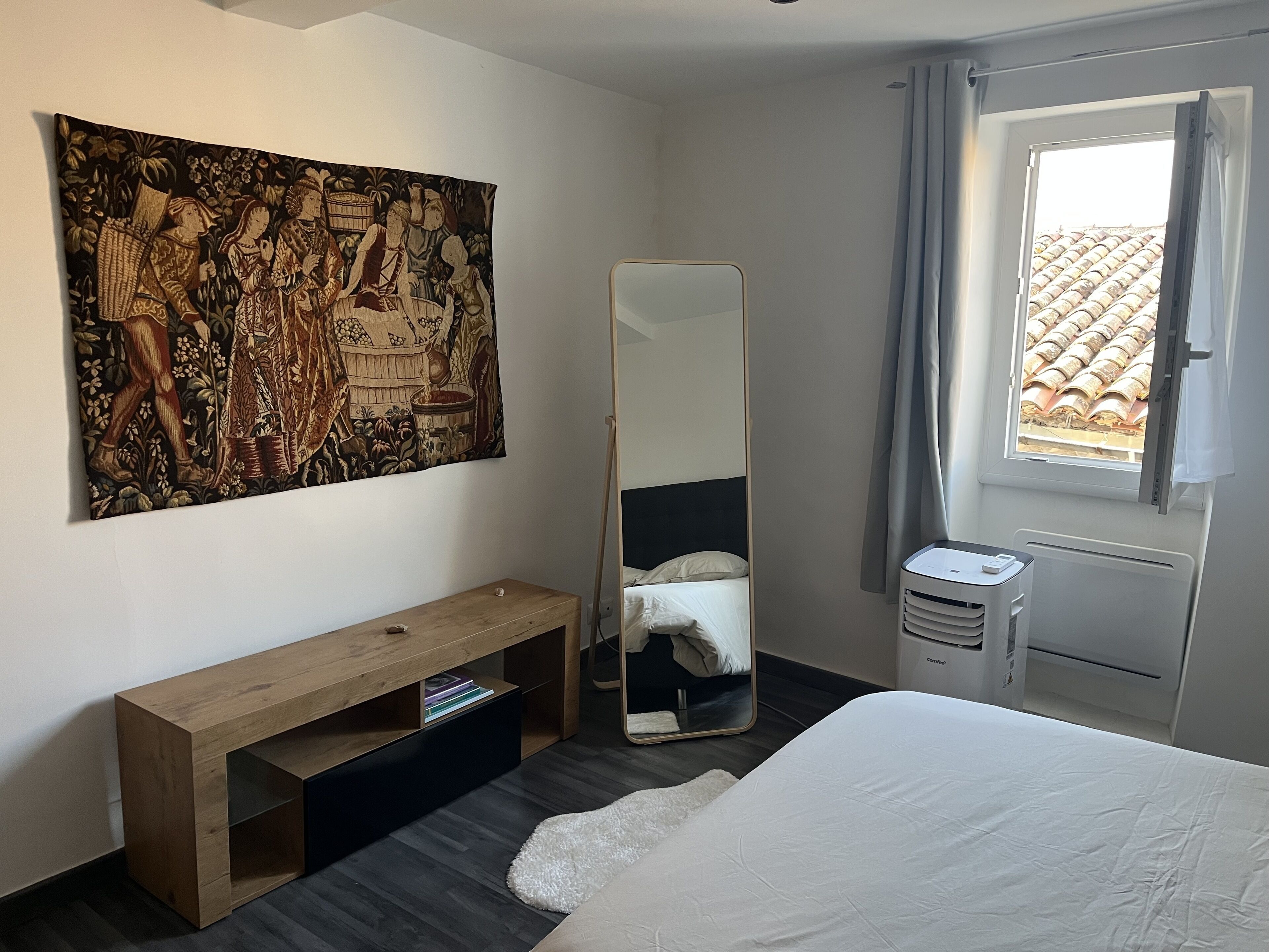 Confortable Maisonnette de Village Entièrement Rénovée