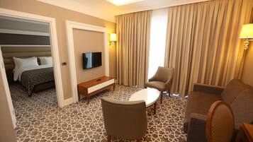 Suite | 1 slaapkamer, een minibar, een kluis op de kamer