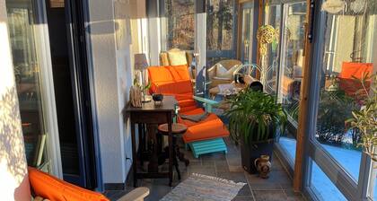 luxuriöses Haus mit Wintergarten, finnischer Sauna, Kaminofen Schnett-Masserberg