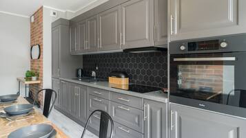 Lägenhet - 2 sovrum - balkong | Eget kök | Diskmaskin, vattenkokare, grytor/köksredskap och matbord