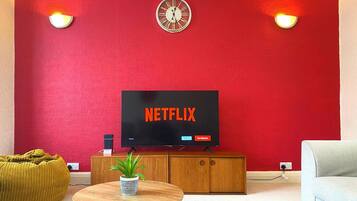 House, Multiple Beds | Interior