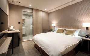 Quarto casal | 1 quarto, edredons de pluma, frigobar, cortinas blackout