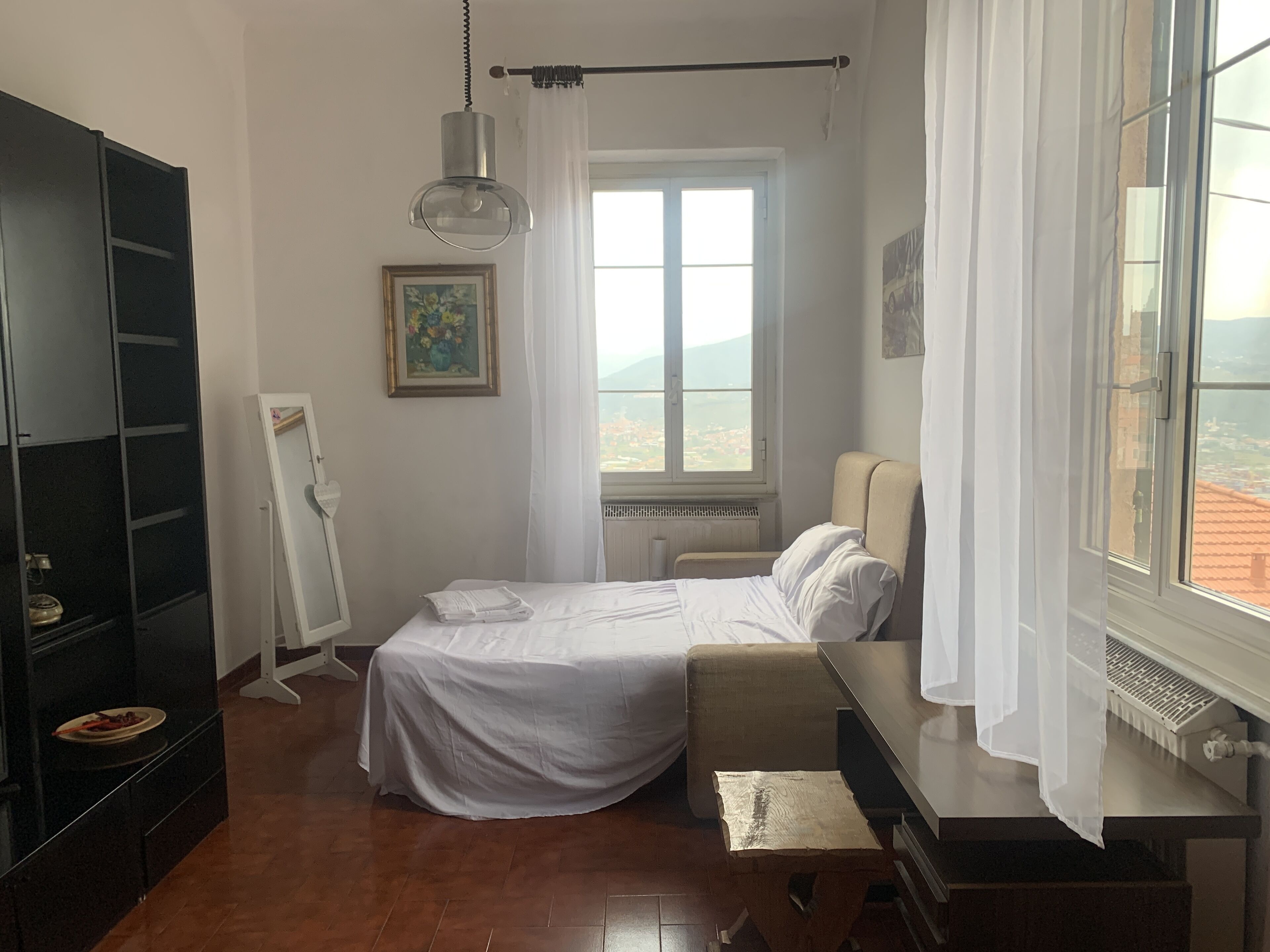 3 chambres, bureau, Wi-Fi gratuit, draps fournis