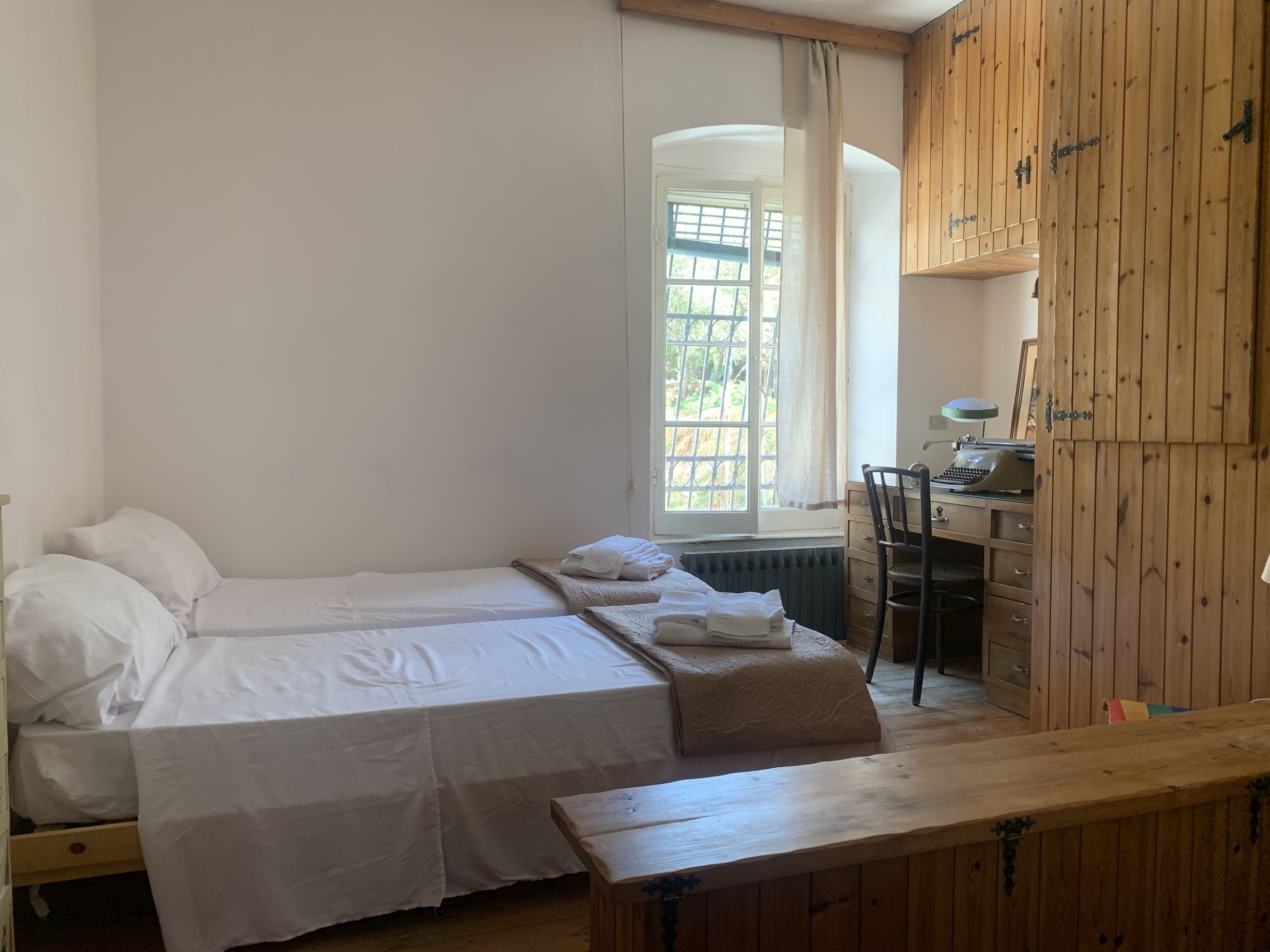 Ampia casa con 3 camere e con garage nel tranquillo borgo di Vezzano Ligure