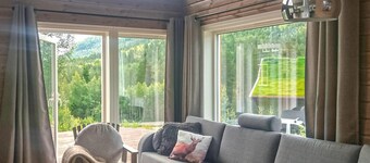 4 bedroom lovely home in Rysstad