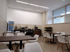 Desayuno bufé gratuito y diario