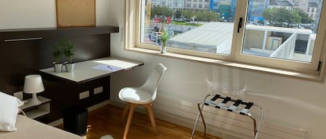 Chambre simple Standard | 1 chambre, bureau, espace de travail pour ordinateurs portables
