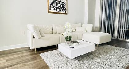 Luxury 1-Bedroom with Rooftop Pool,Gym Facility